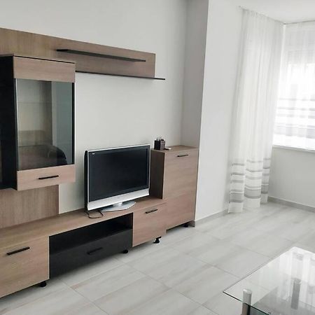 Plaza Apartman - City Center, Free Parking, Free Wifi Debrecen Ngoại thất bức ảnh